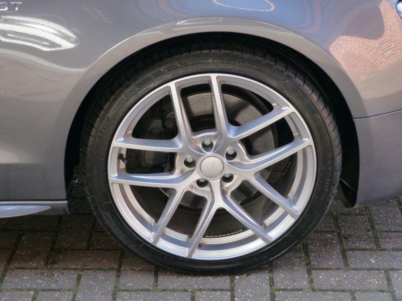 AUDI S5
