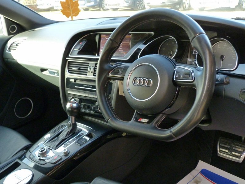 AUDI S5