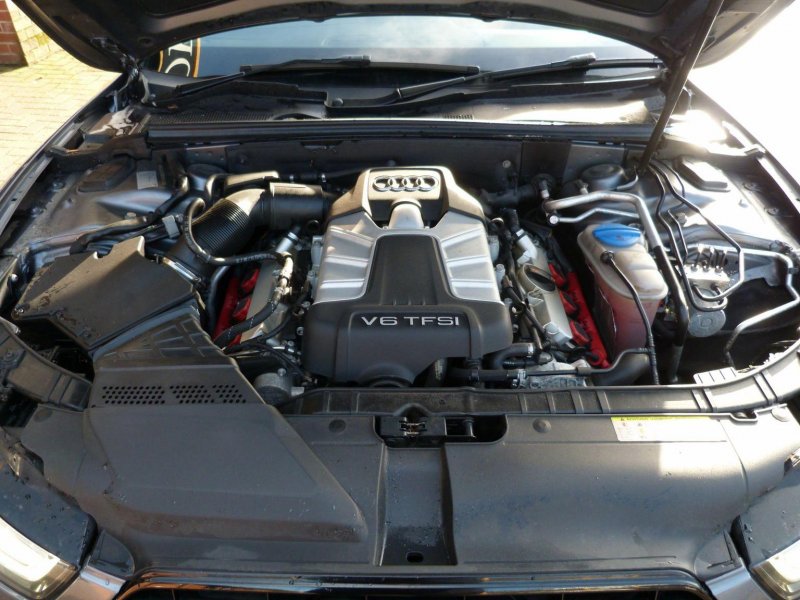 AUDI S5