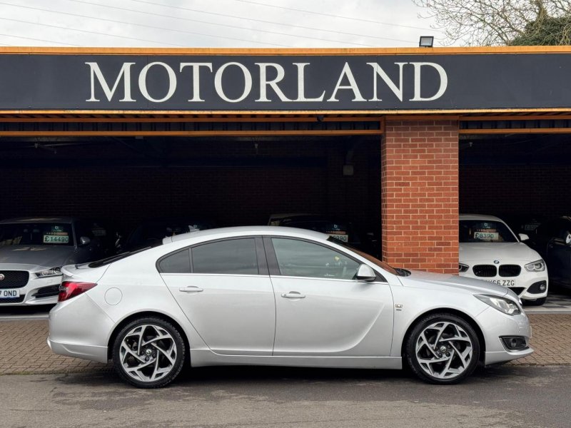 VAUXHALL INSIGNIA