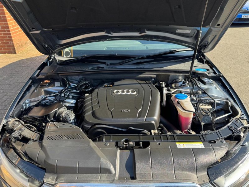 AUDI A4 AVANT