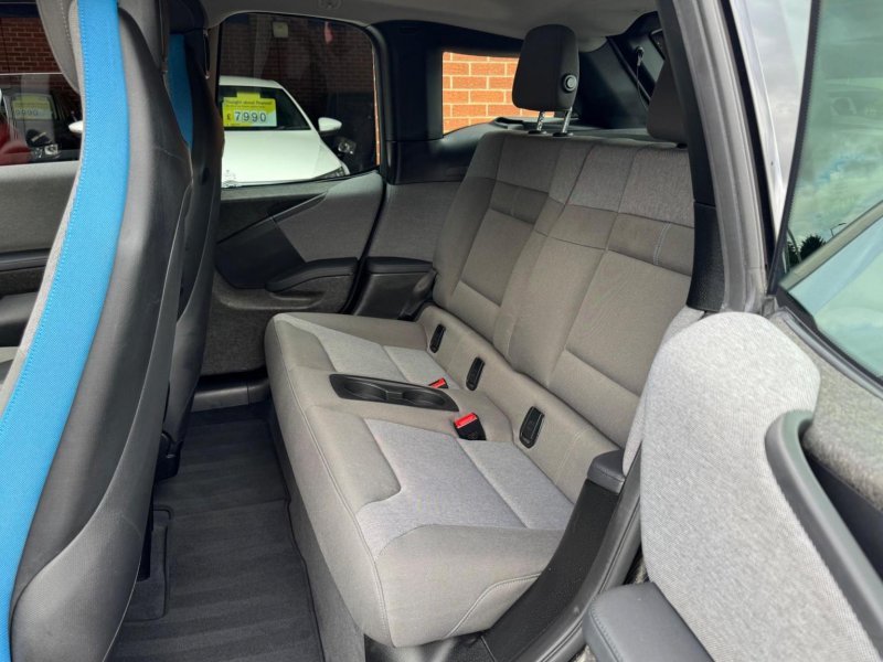 BMW I3