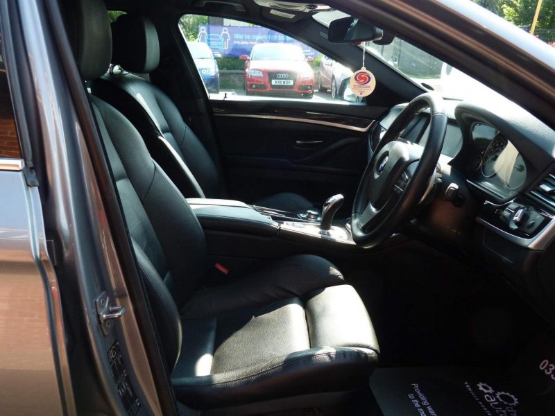 BMW 5 SERIES